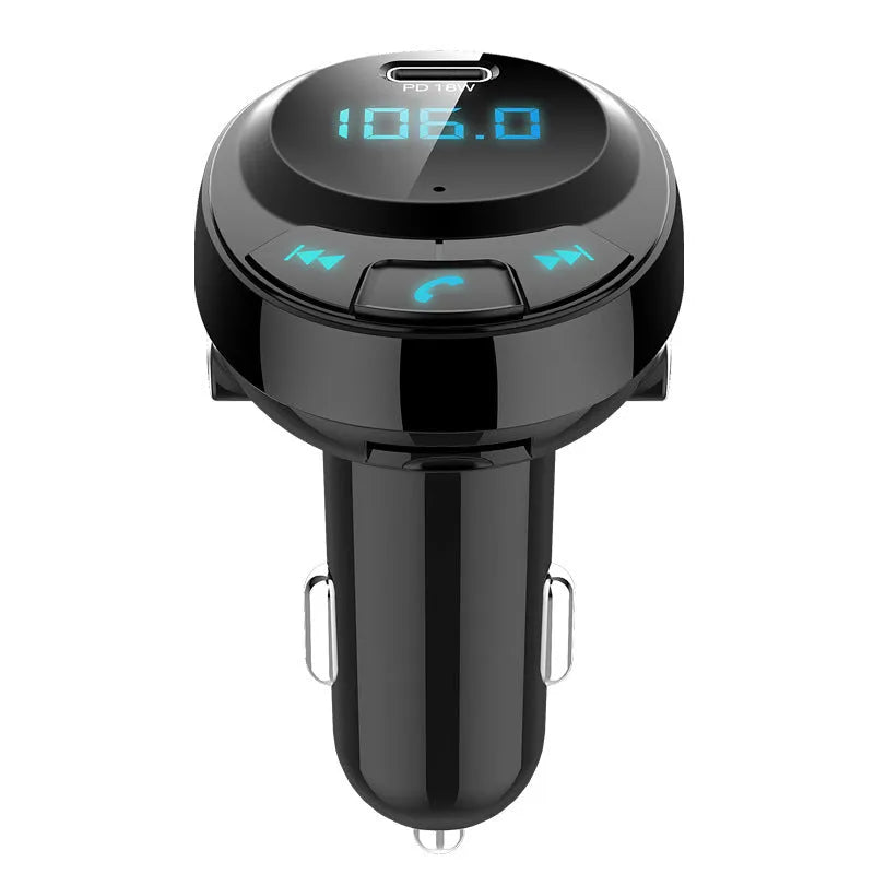 Voiture MP3 Bluetooth car charger with digital display and dual USB ports for in-car charging