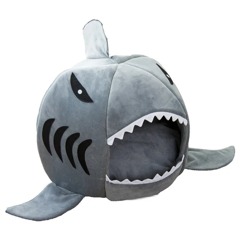Shark-shaped pet bed for small dogs and cats in crystal velvet fabric with three size options