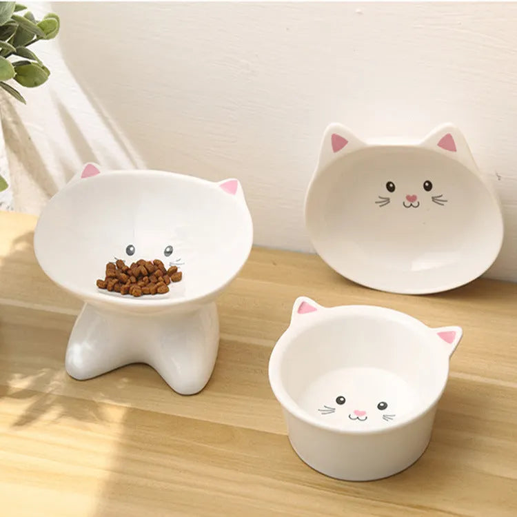 Ceramic cat face-shaped pet food bowl with porcelain construction