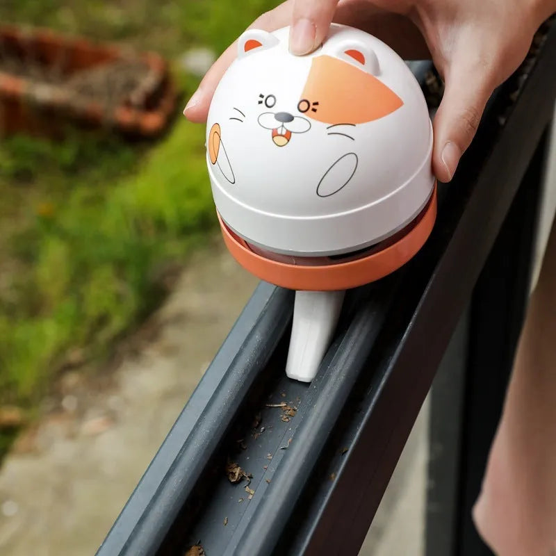 Laiting USB wireless charging mini desktop vacuum cleaner with flat nozzle for keyboard cleaning