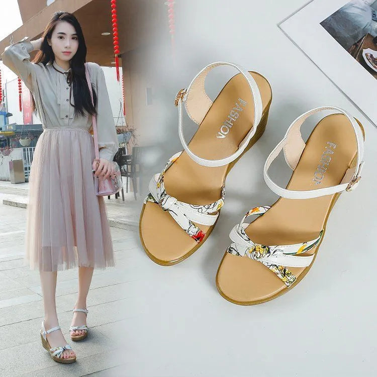 Women's pink wedge sandals with 5cm platform, fish mouth design, and adjustable buckle closure on non-slip PU sole