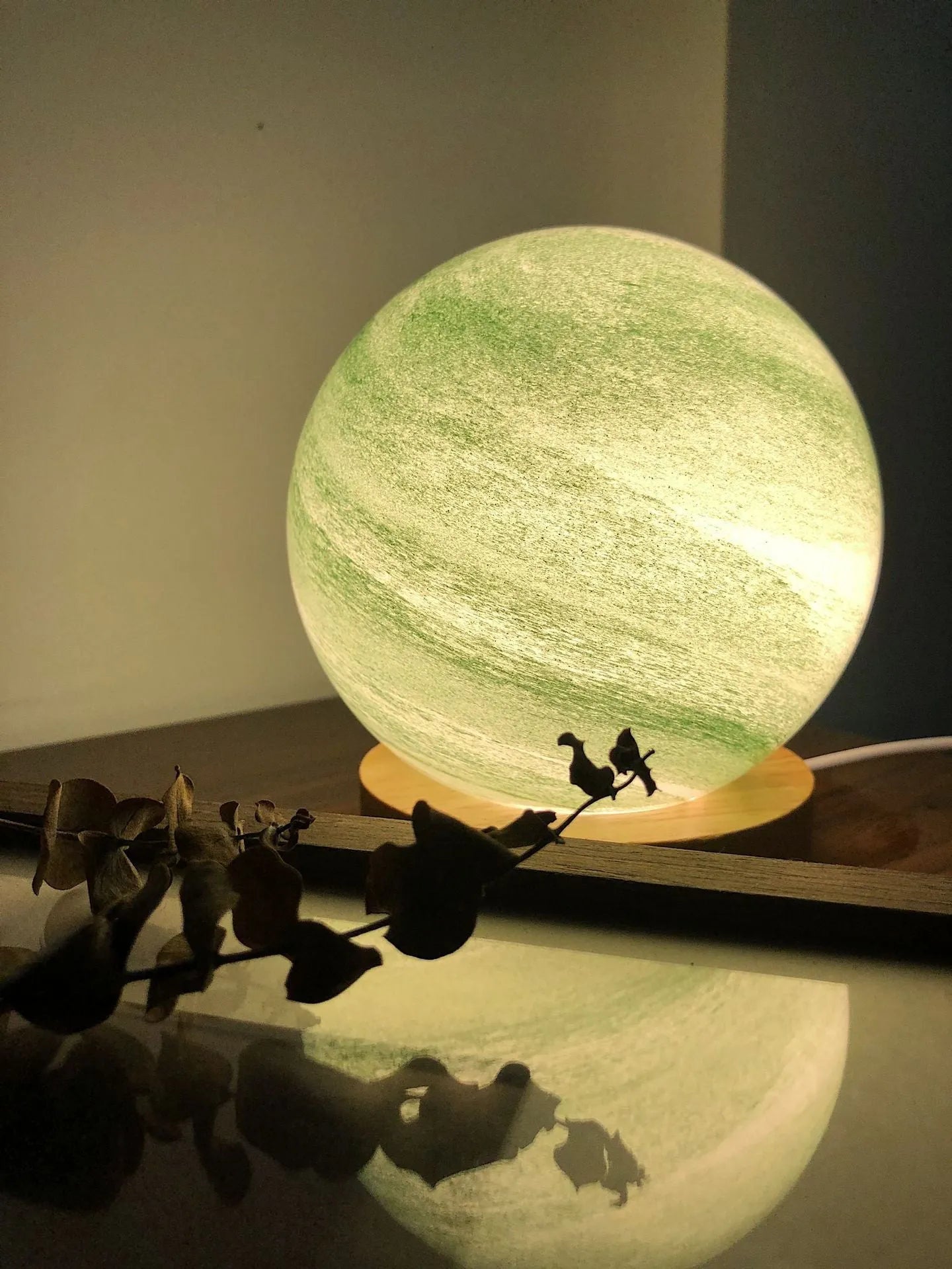 Nordic style USB-powered bedside table lamp with glass shade in choice of seven colours