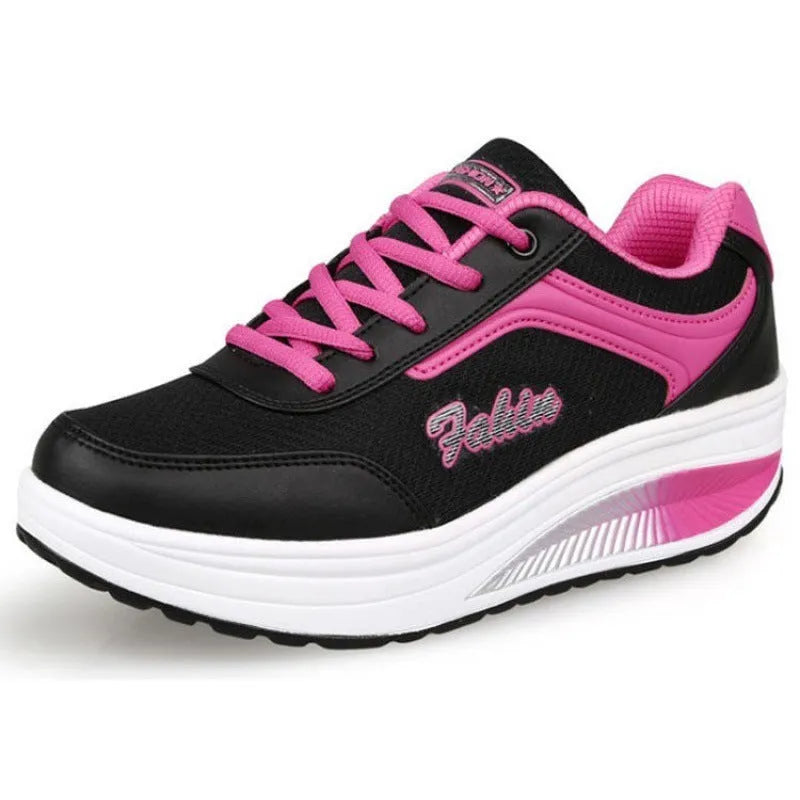 Women's heelless travel shoes with 3-5cm mid-heel in grey powder colour, sports design for spring