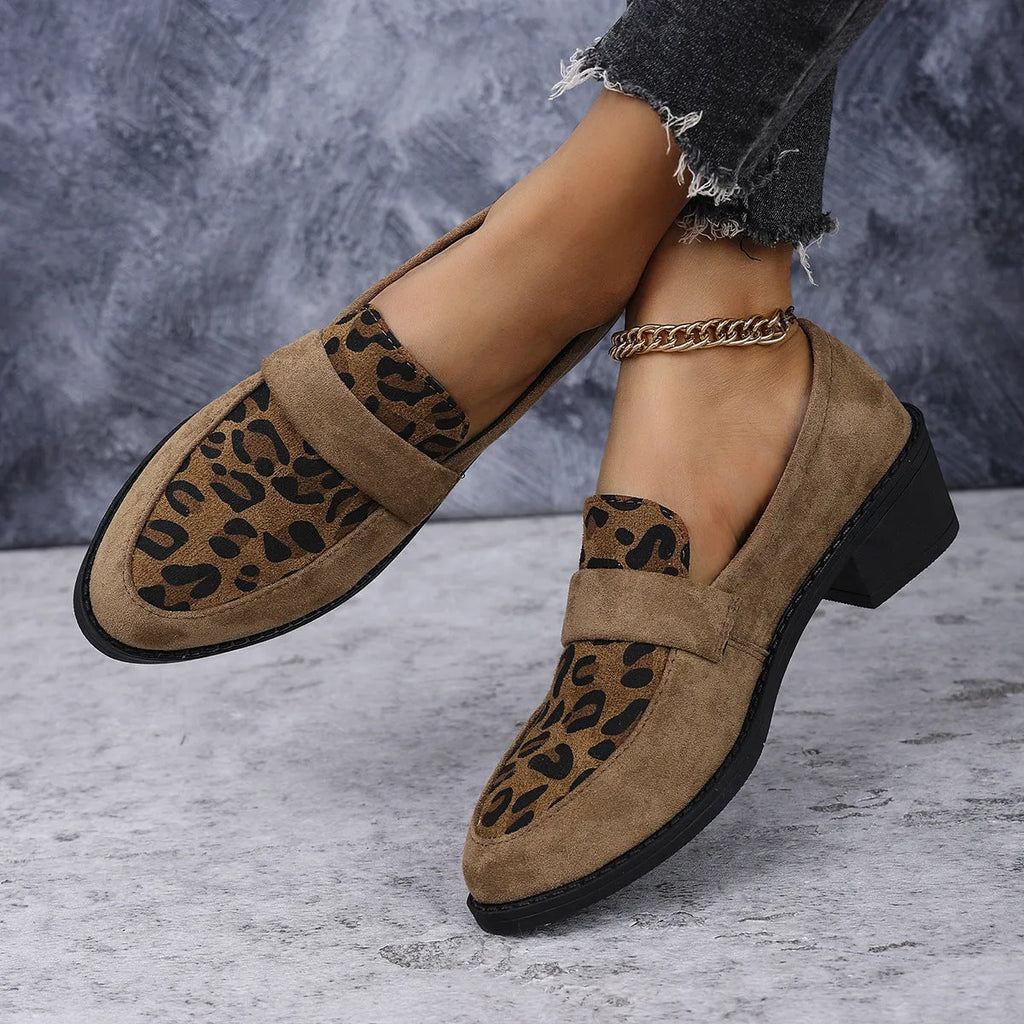 Leopard print suede slip-on shoe with chunky heel and pointed toe in brown colour