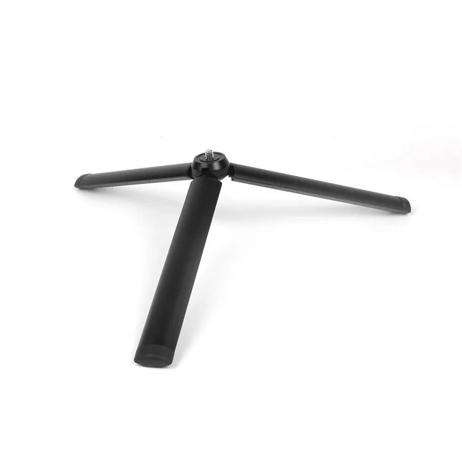 Black aluminium mobile phone tripod extended to 150cm height with 360-degree rotation capability