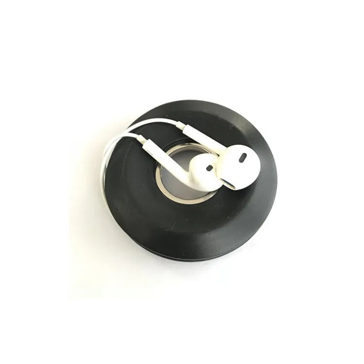 Silicone donut-shaped cable reel with magnet ring for organising mobile phone and earphone cables