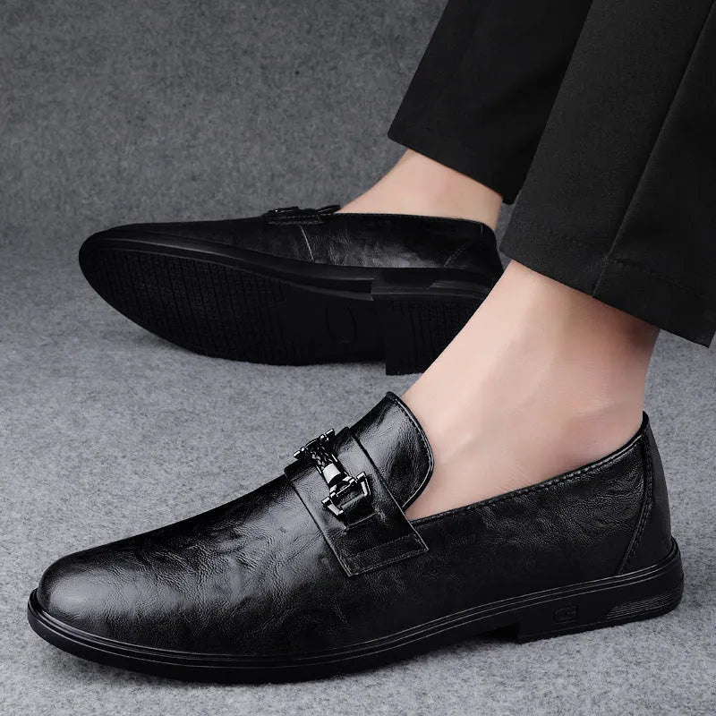 Men's low-top slip-on cowhide shoes in black or brown with rubber sole and 1-3cm chunky heel, sizes 36-46