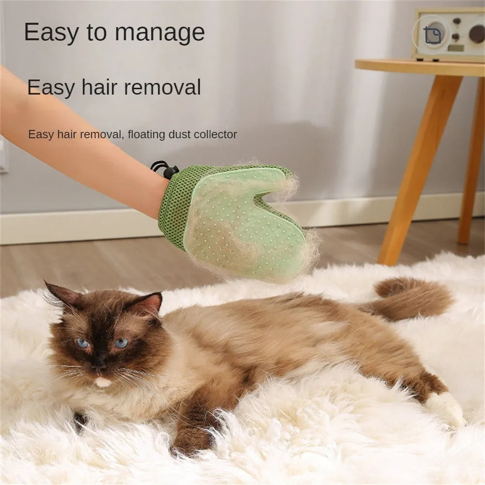 Cat hair removal glove in dark blue, measuring 21cm by 5.5cm, with mesh and TPR materials for grooming.