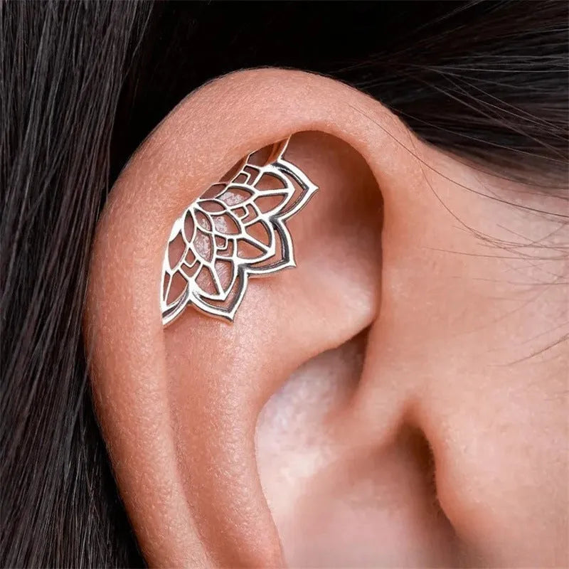 Spider web geometric mesh stud earrings with electroplated gold and silver finishes