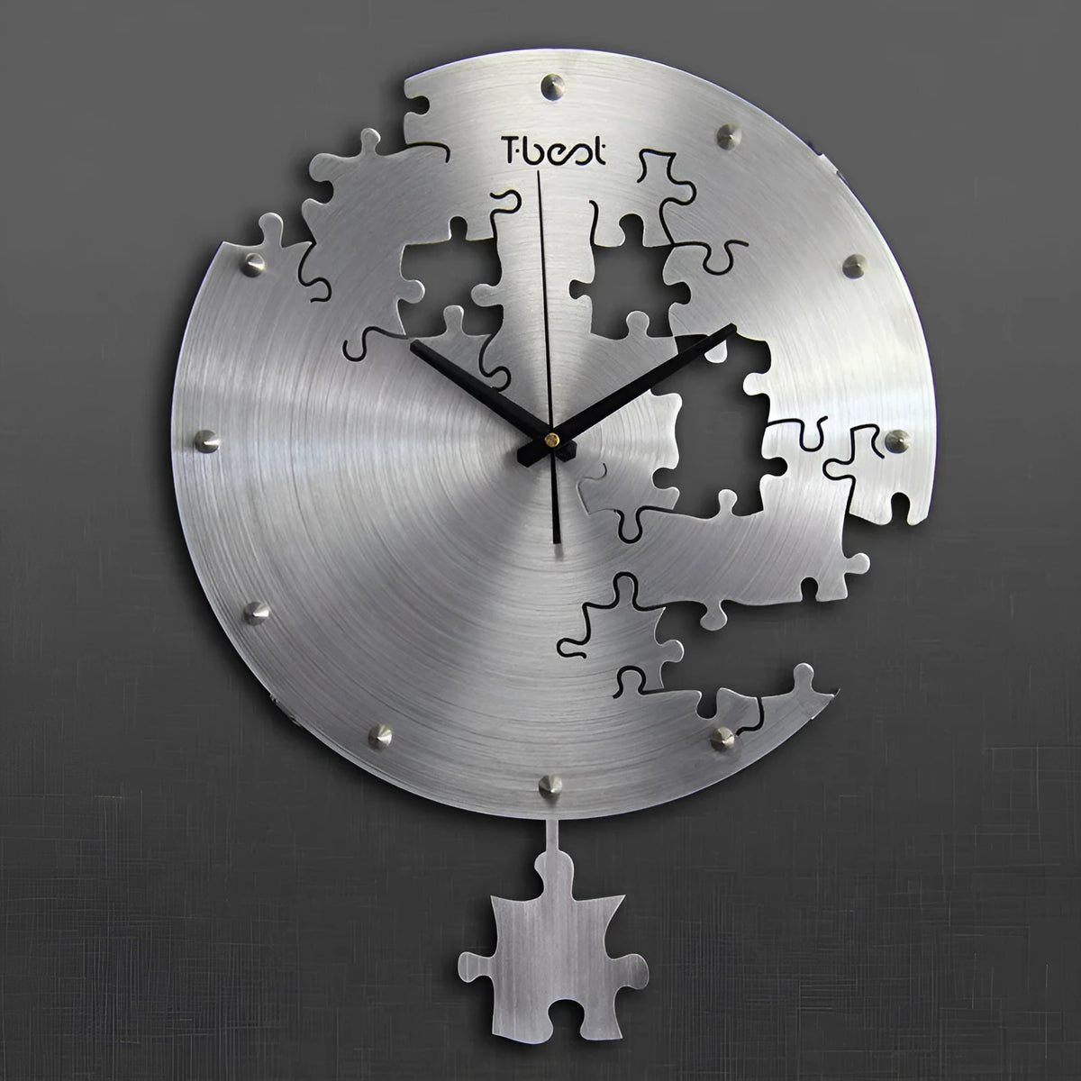 16 inch circular aluminium wall clock with modern design in black or silver