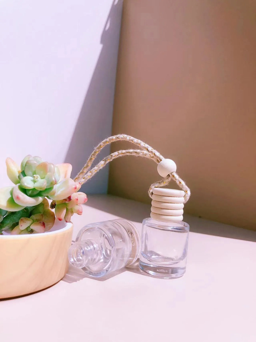 Car perfume pendant fragrance diffuser with glass bottle in cylinder, diamond, flat drum and square styles