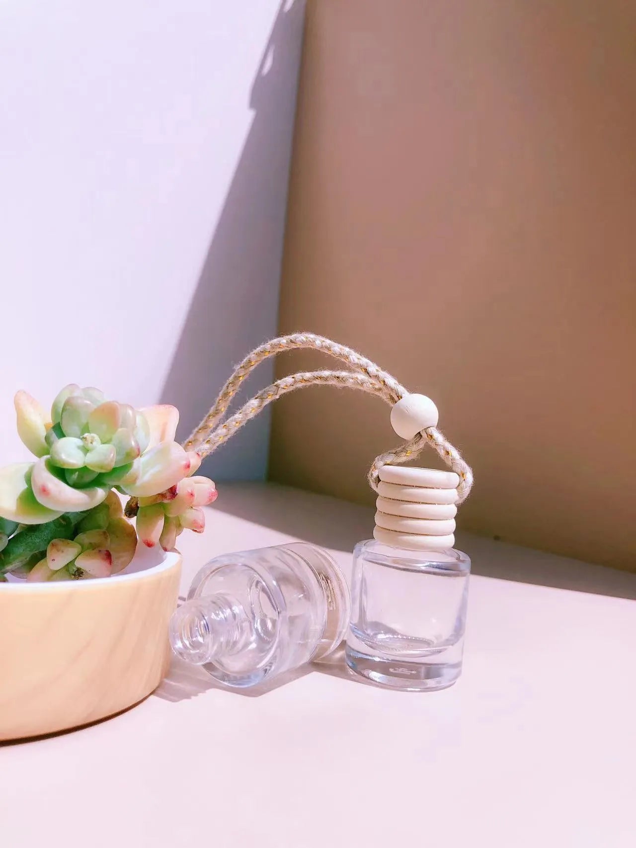 Car perfume pendant fragrance diffuser with glass bottle in cylinder, diamond, flat drum and square styles