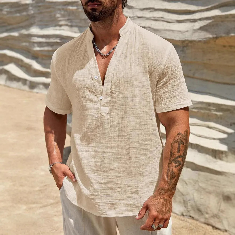 Men's solid colour stand collar short-sleeved shirt in lightweight polyester blend fabric for summer
