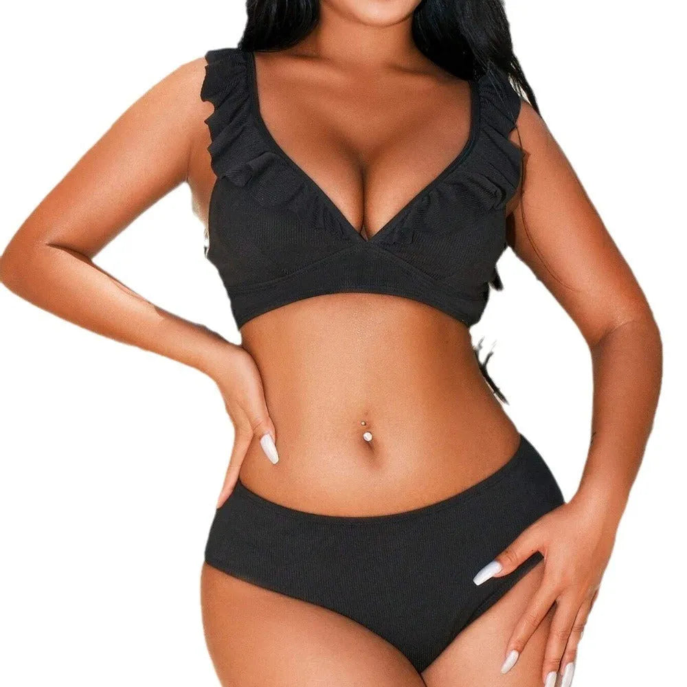 Striped retro-style bikini swimsuit with split construction and small chest fit in quick-drying polyester fabric