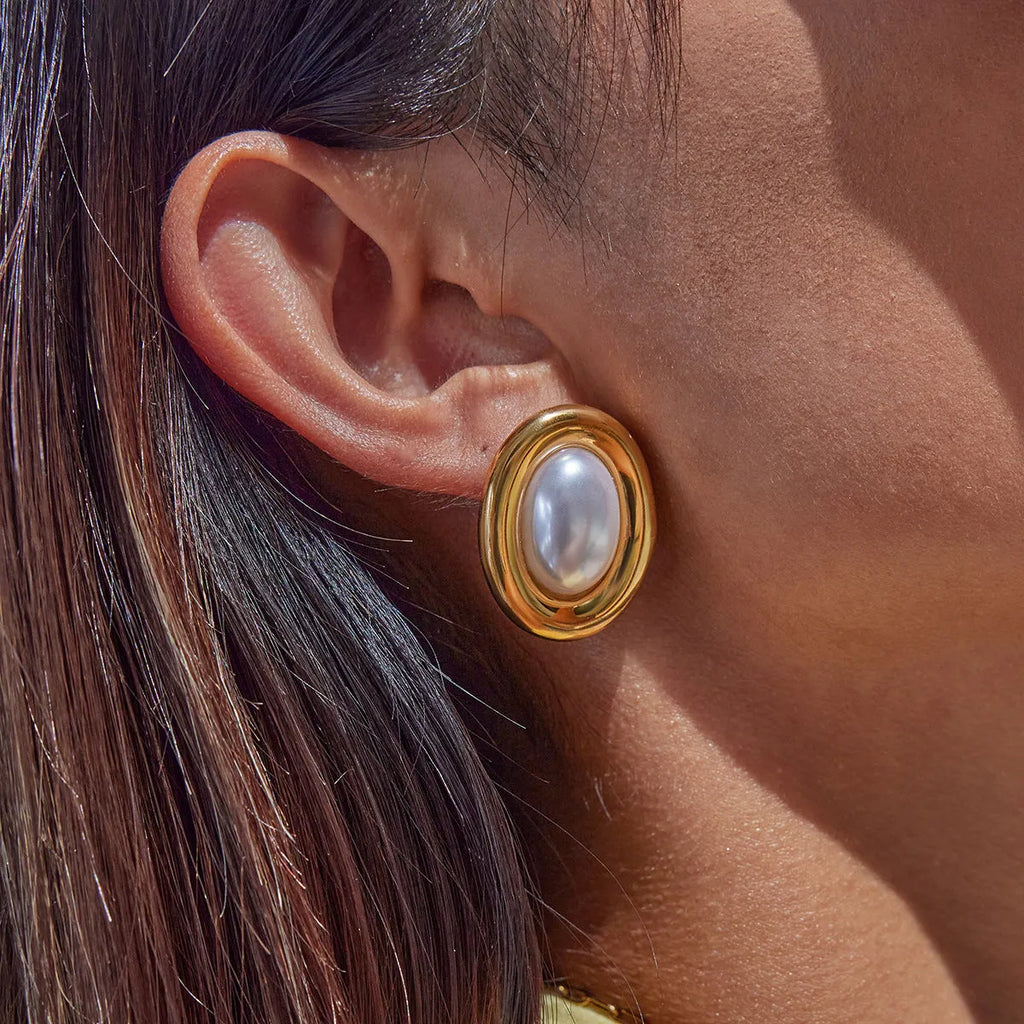 Stainless steel vintage pearl ear studs for women with electroplated finish and hypoallergenic properties