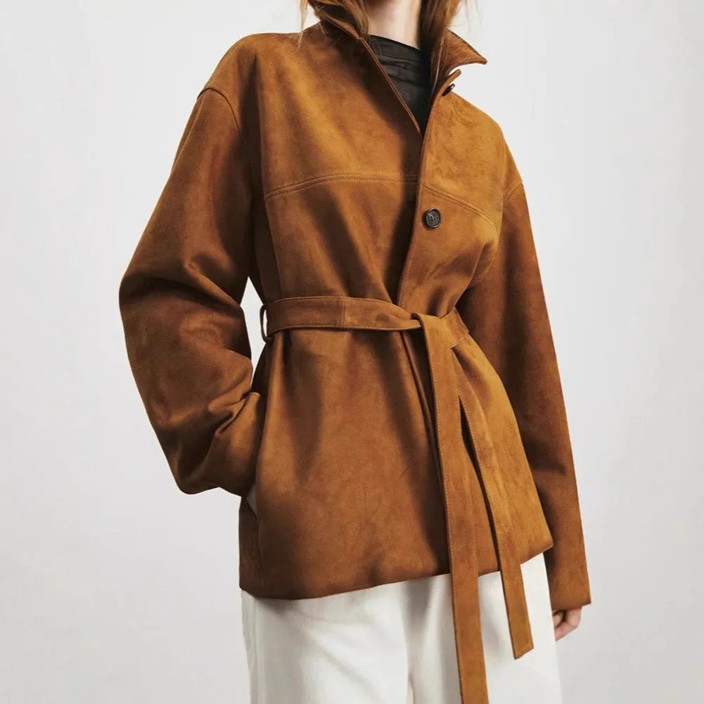 French elegant retro cashmere coat with Peter Pan collar and leather stitching in caramel mocha colour