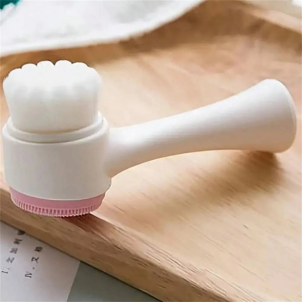 Blue pet paw brush measuring 13.5cm for dog and cat grooming with PP construction