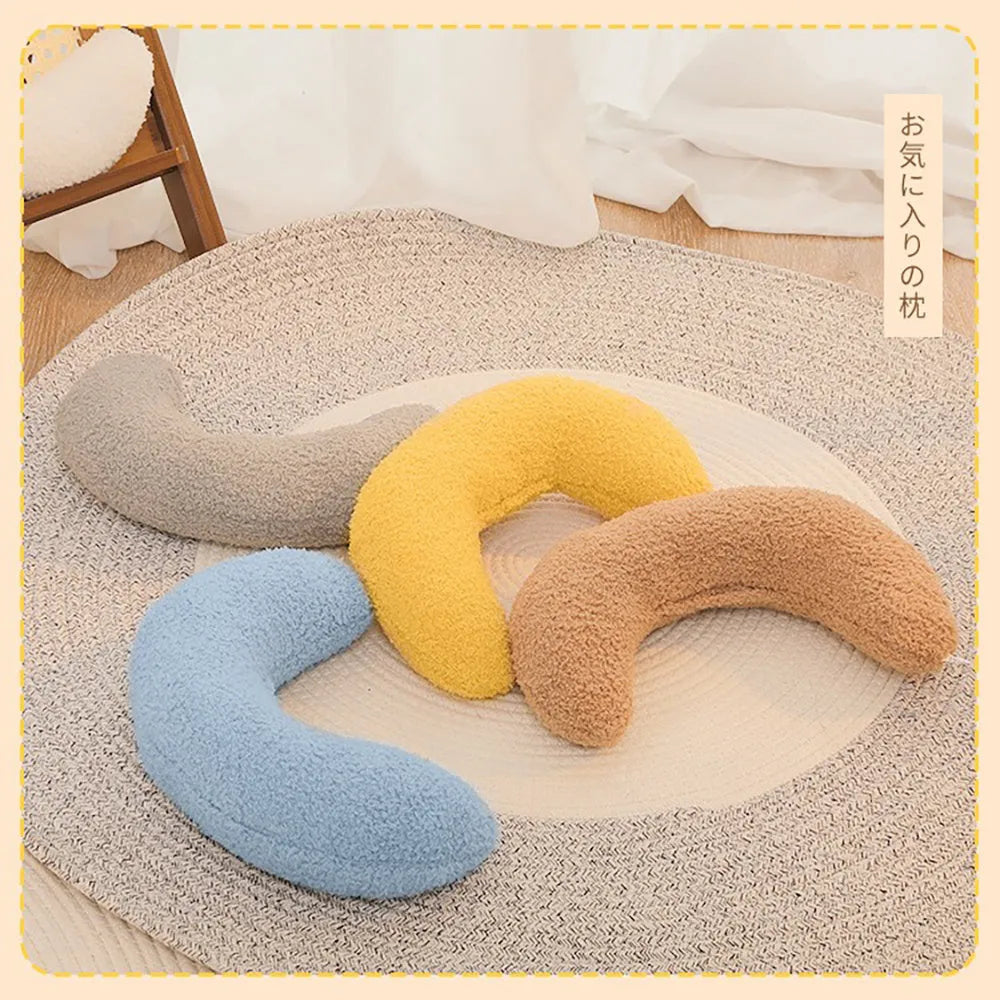 Blue U-shaped cat pillow with adjustable collar showing 30cm diameter measurement