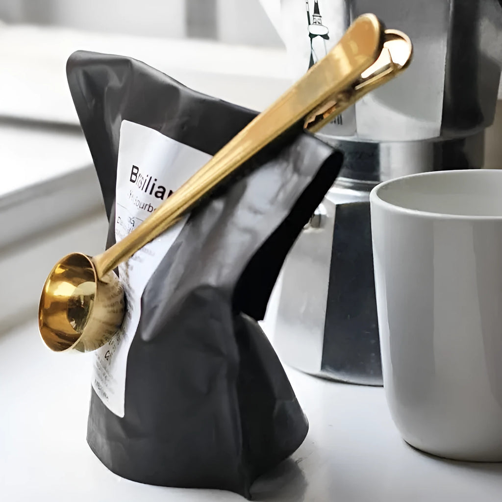 Silver stainless steel coffee clip spoon with measuring scoop and bag clip, 17.5cm long