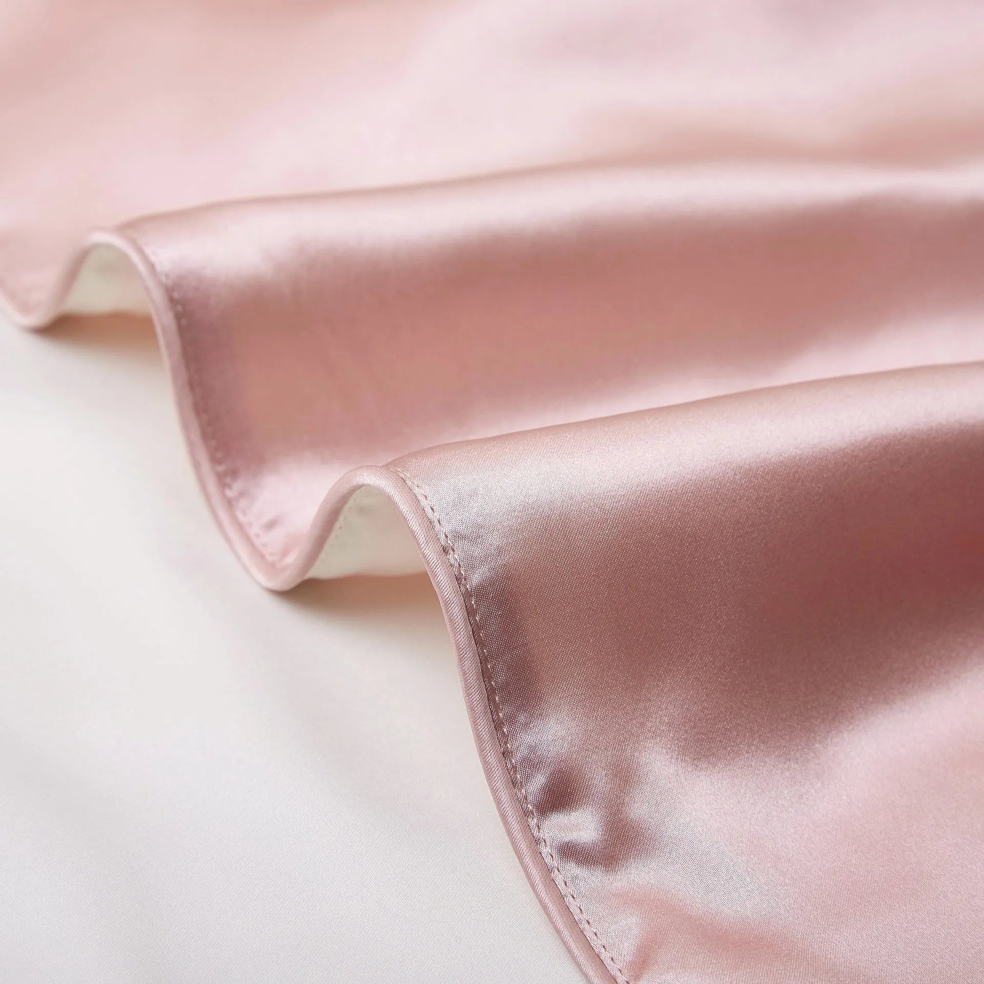 Single silk pillowcase in Bean Paste Purple colour, showing smooth mulberry silk texture and 48 x 74 cm size.