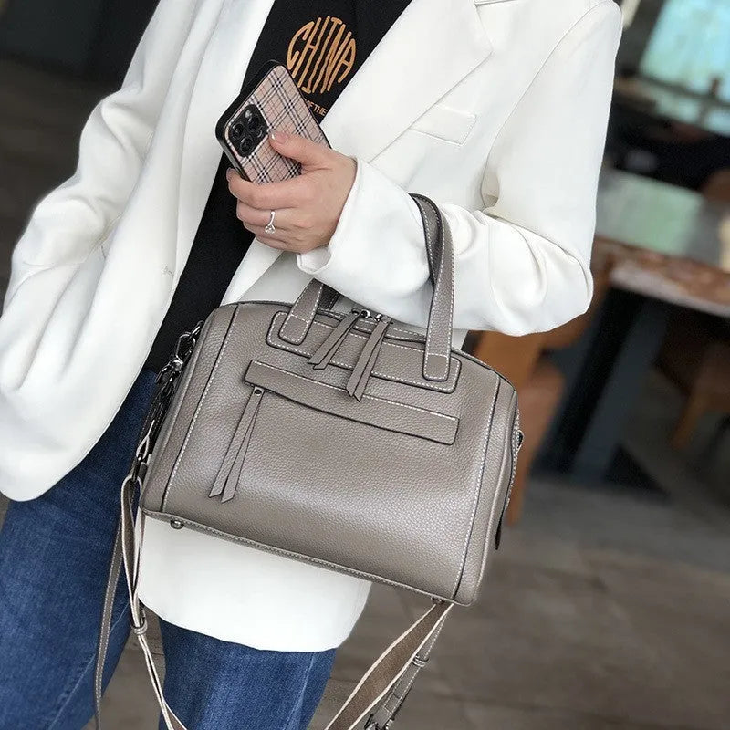 Boston Lychee Pattern Shoulder Messenger Bag in black genuine leather with internal organisation pockets