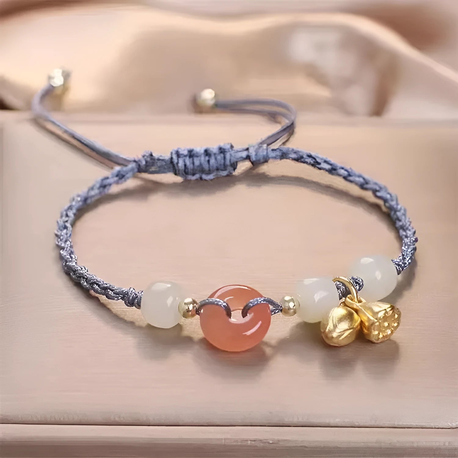 Hetian Jade Peace Buckle Two Shihuan Bracelet with constellation design on jade beads