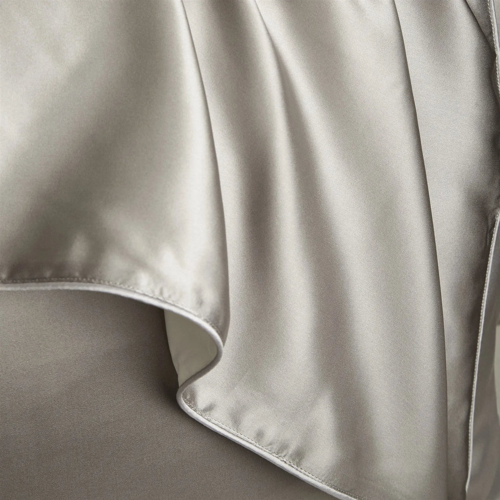 Single silk pillowcase in Bean Paste Purple colour, showing smooth mulberry silk texture and 48 x 74 cm size.
