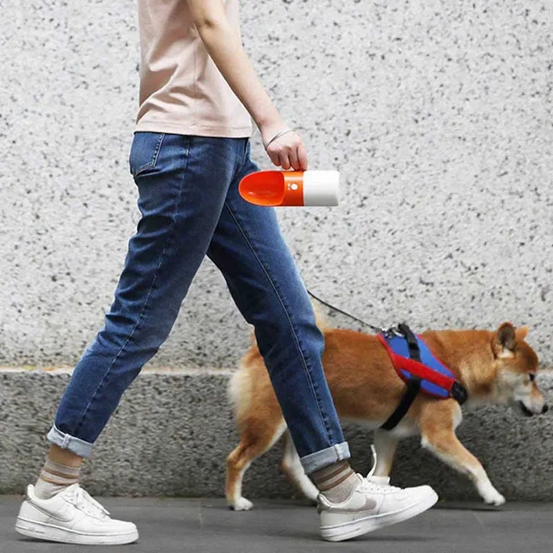 White and grey Moestar Rocket Pet Cup for dogs with 270ml capacity