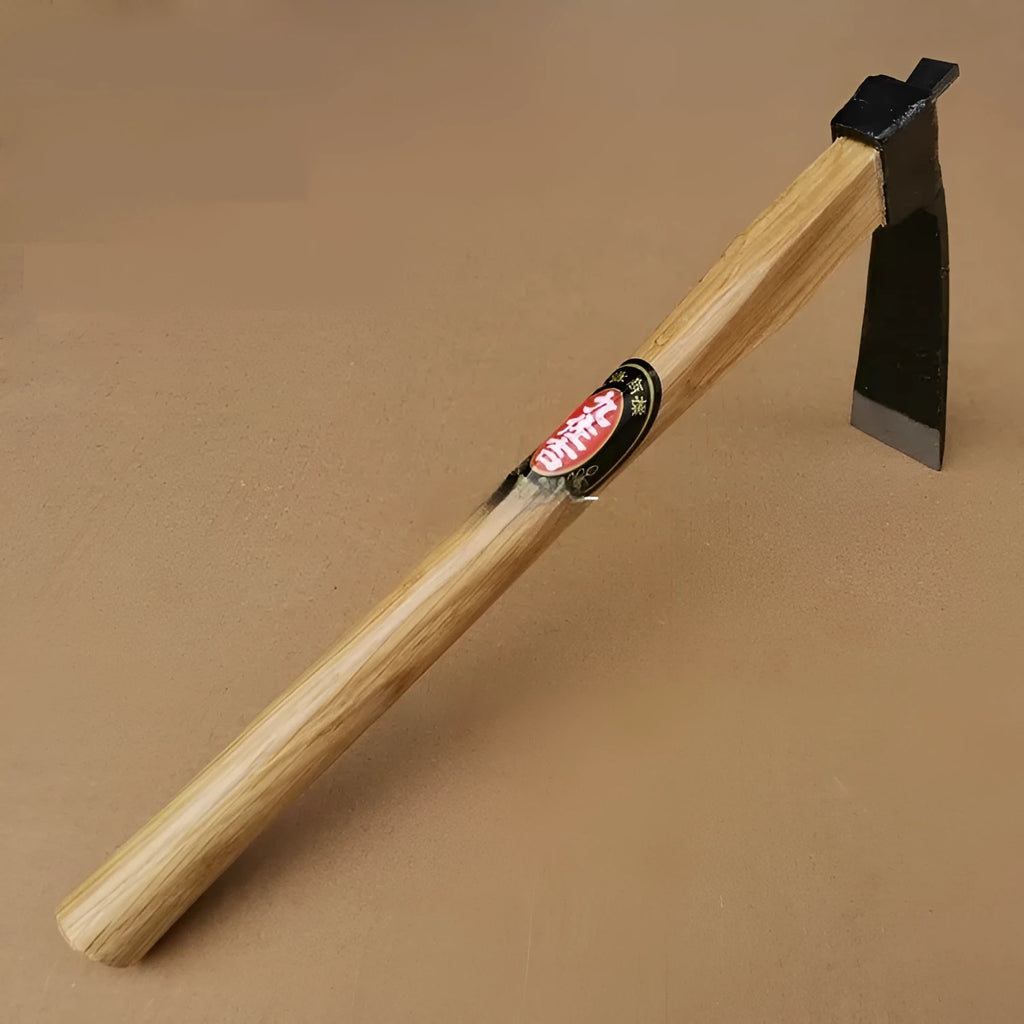 Forged garden hoe with carbon steel head and 36cm Qinggang wood handle