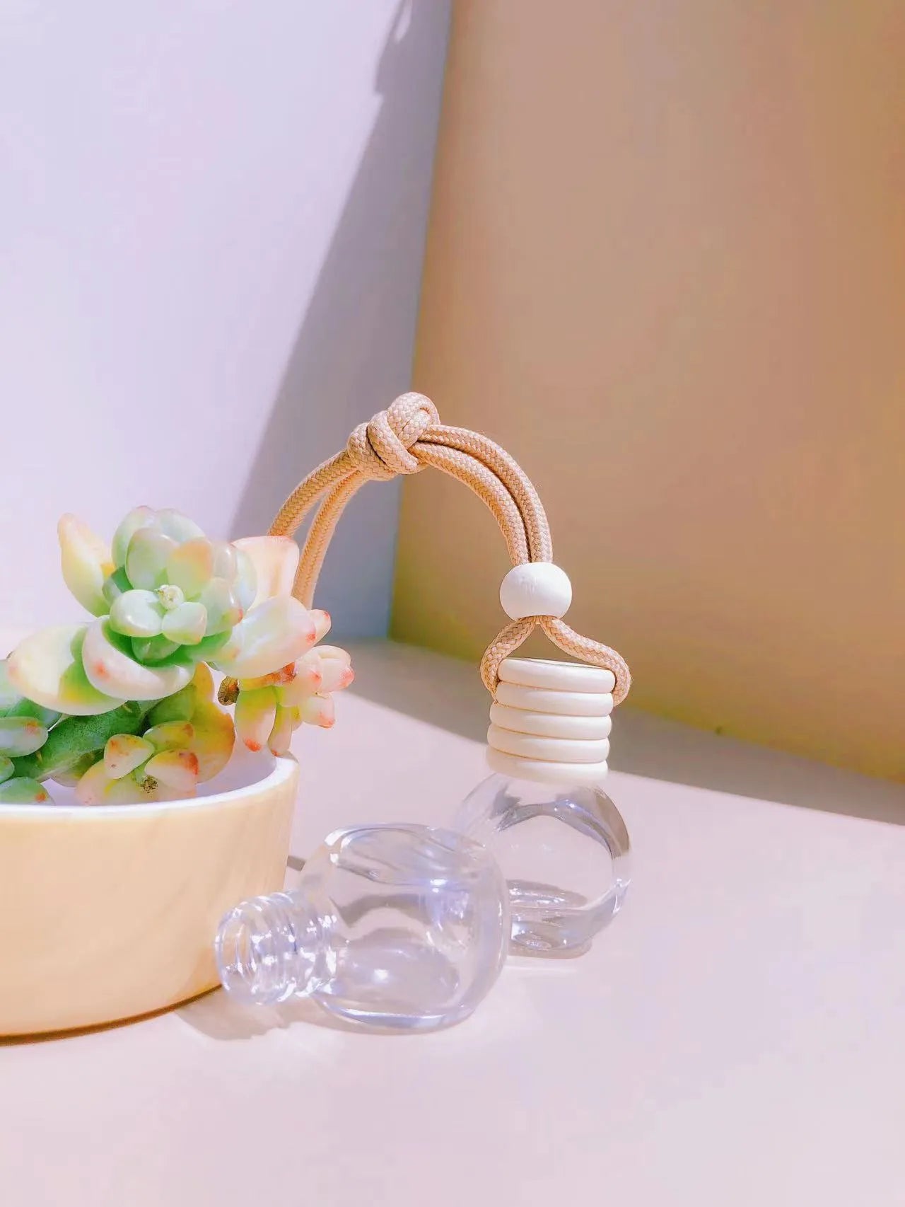 Car perfume pendant fragrance diffuser with glass bottle in cylinder, diamond, flat drum and square styles