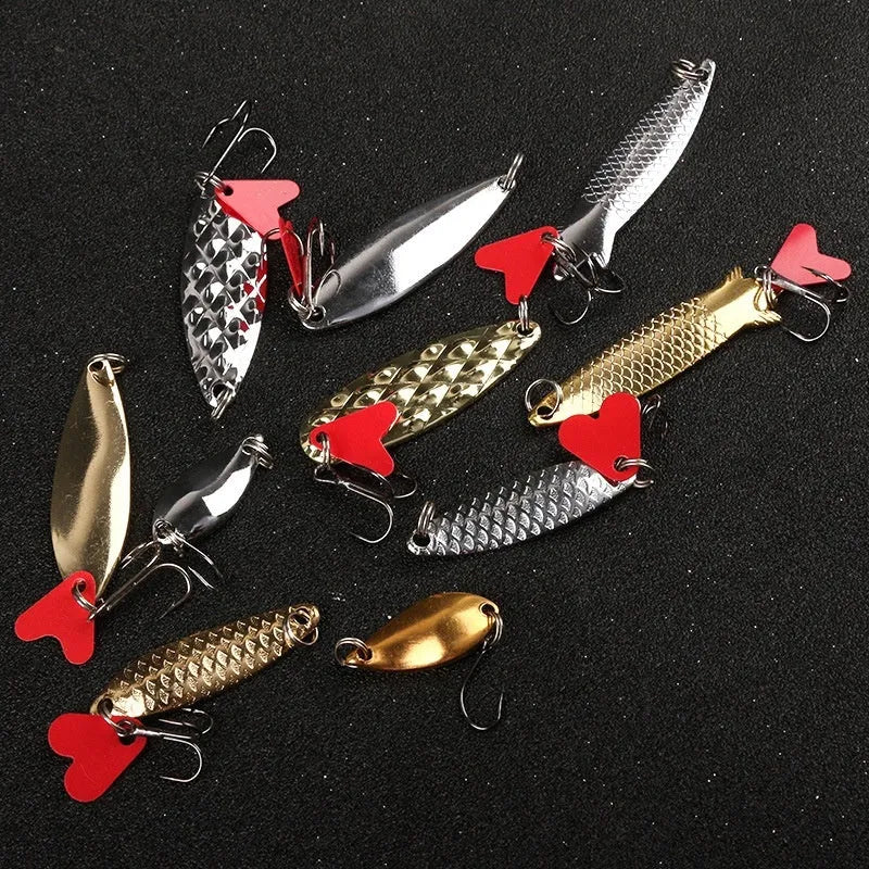 Lure Pineapple Sequin Box Iron False Bait with metal sequins for fishing lure attachments