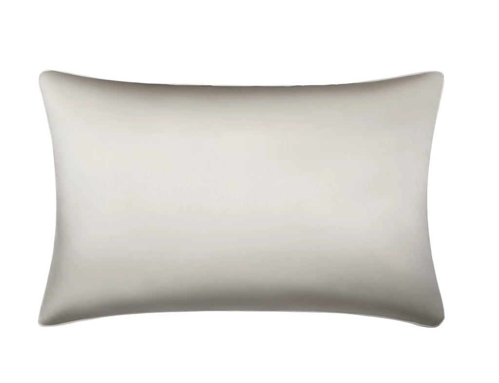 Single silk pillowcase in Bean Paste Purple colour, showing smooth mulberry silk texture and 48 x 74 cm size.