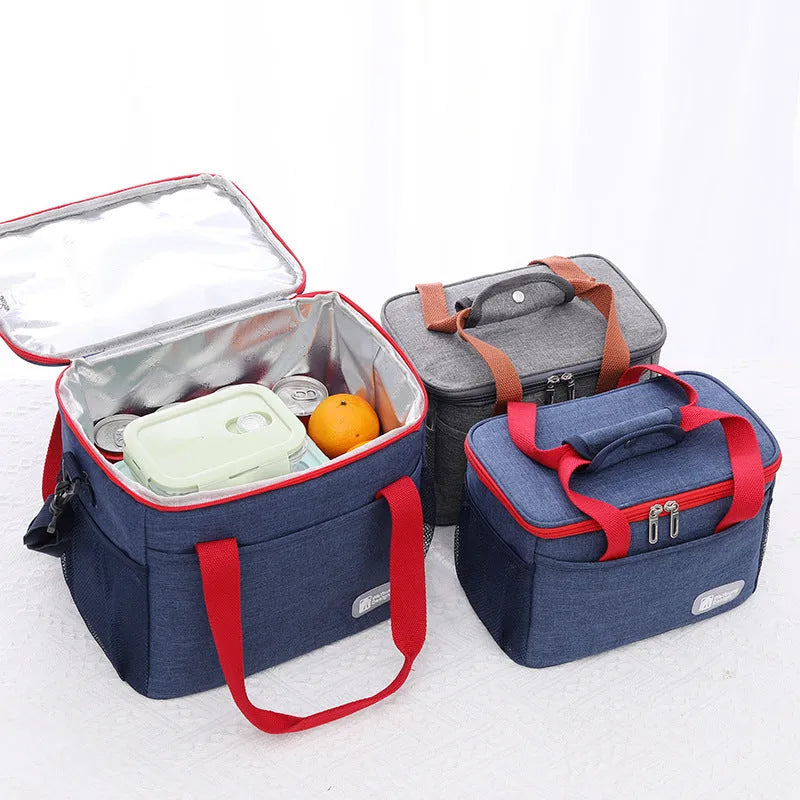 Crossbody thermal insulated picnic bag in Oxford cloth with 15 litre capacity