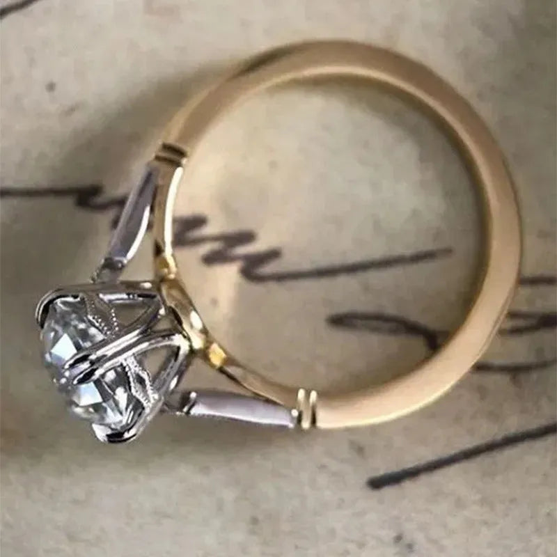 Two-tone brass-plated copper ring with inlaid zircon, geometric women's design, sizes 6 to 10
