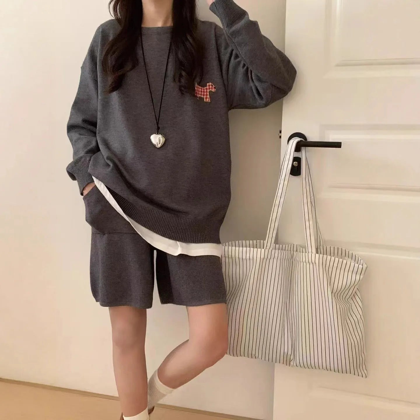 Women's casual sports knitted sweater shorts suit with animal pattern embroidery in milk blue colour