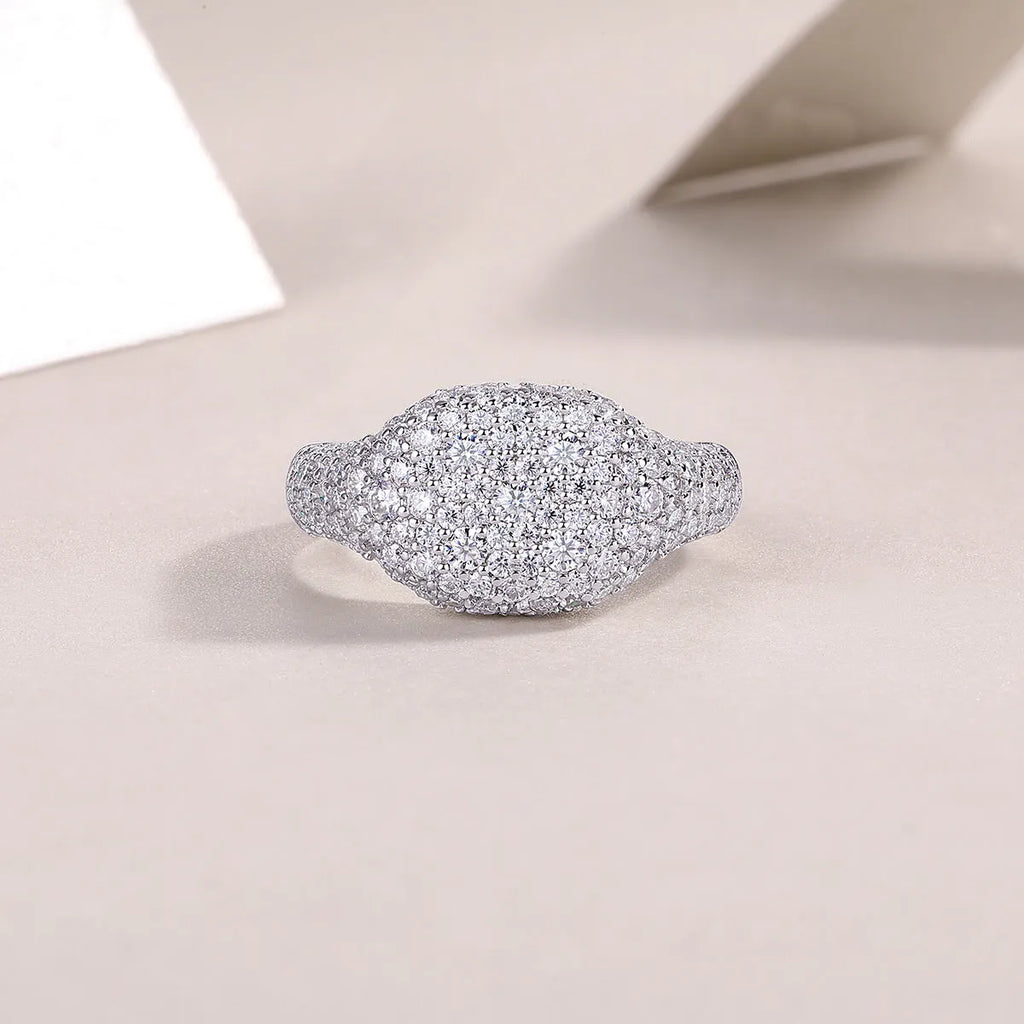 Moissanite wedding ring set in S925 silver with platinum plating, sizes 5 to 9, under 0.1 carat stones, gift box and GRA certificate
