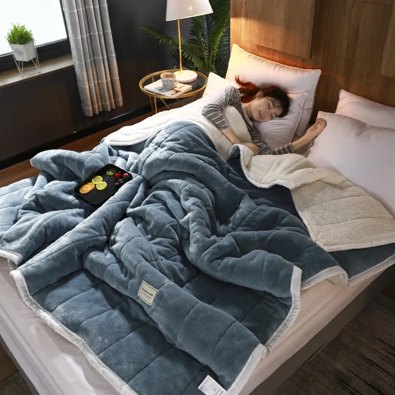 150cm x 200cm fleece blanket with three-layer composite-thickening construction in coral fleece polyester fabric