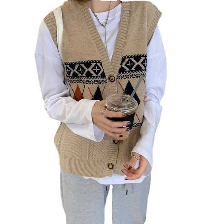 Diamond plaid pattern sleeveless cardigan top in loose fit with free size design