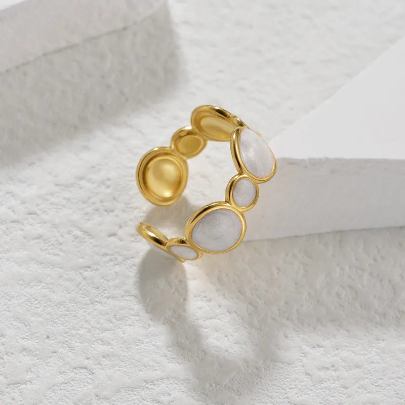 Adjustable opening geometric ring in stainless steel with electroplating treatment for women