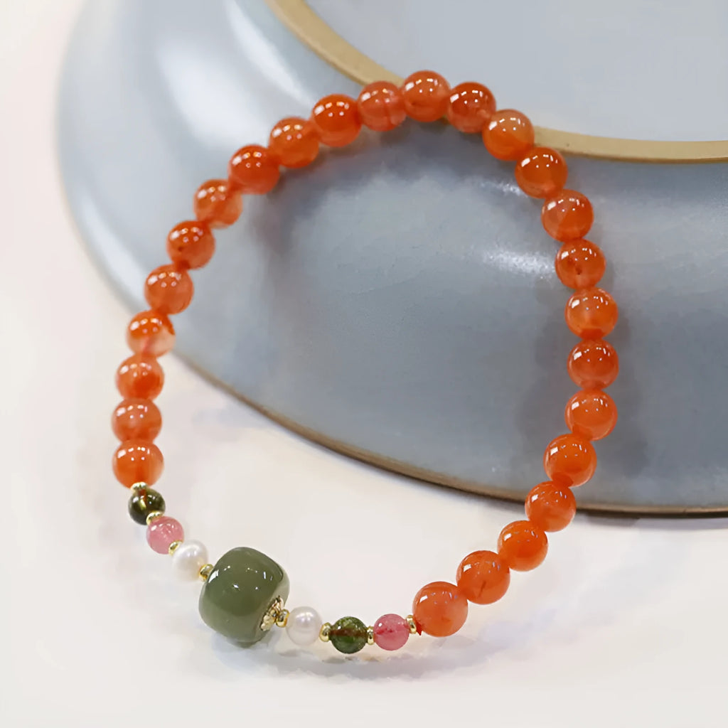 Natural Southern red agate women's bracelet with cherry red colour and polished round beads in ethnic retro style