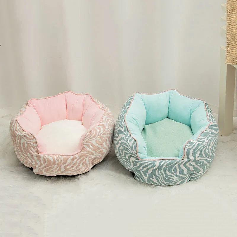 Octagonal pet bed with removable mats in grey colour for cats and small dogs