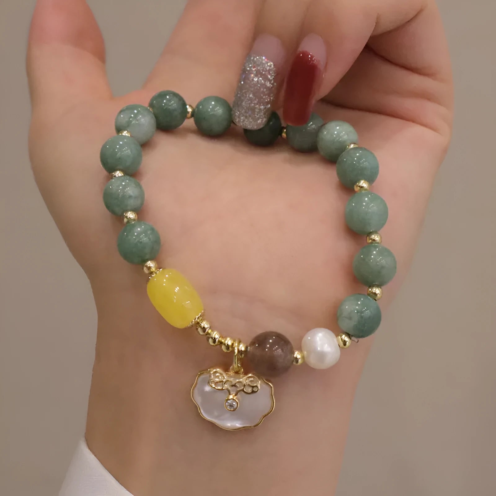 Green jade bracelet for women with natural stone material and casual jewellery design