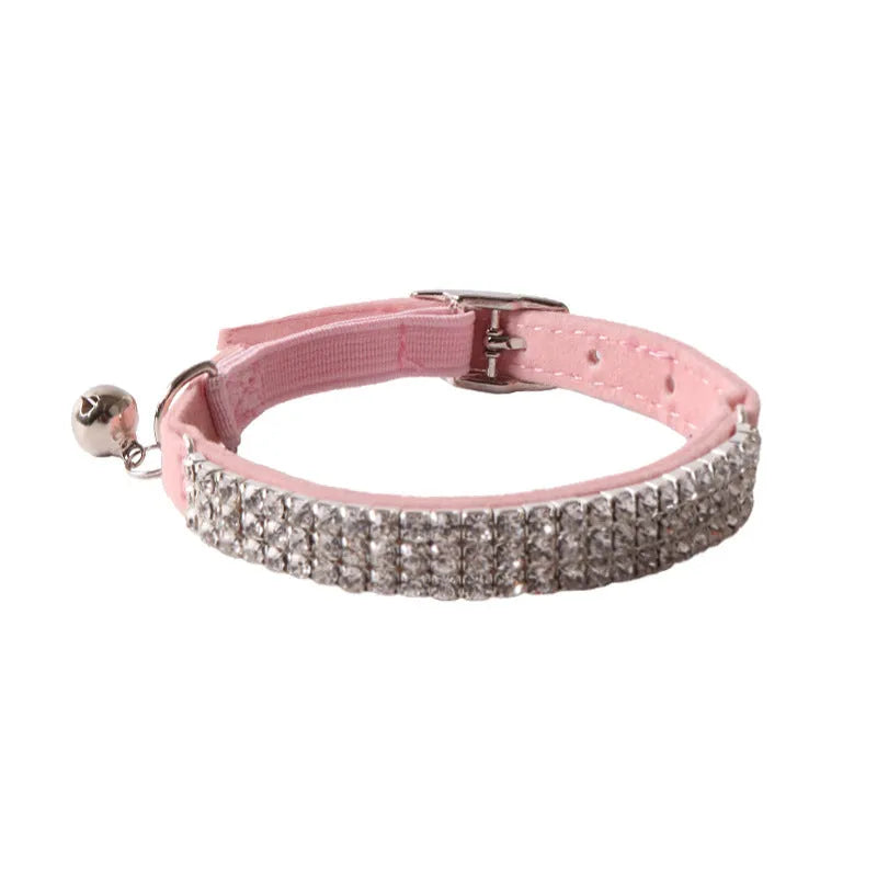 Flannel elastic buckle cat collar showing gang drill design and adjustable length of 28cm