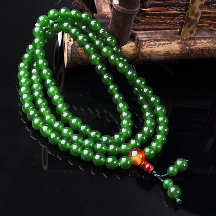 Green spinach quartz rock jade bracelet with 8mm beads and Buddha head design