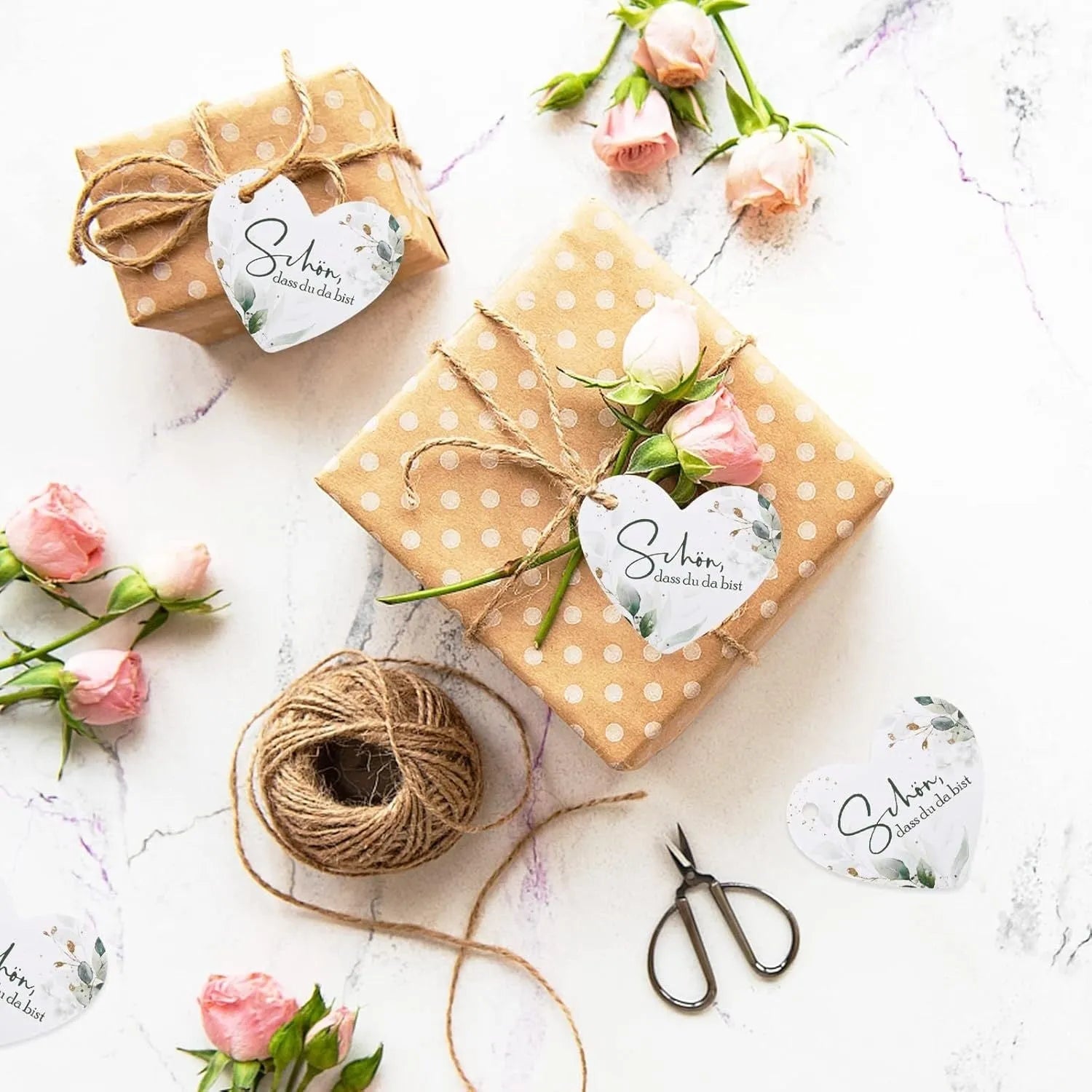 50 flower heart-shaped paper gift tags with half-handmade construction, two style options, 26g total weight