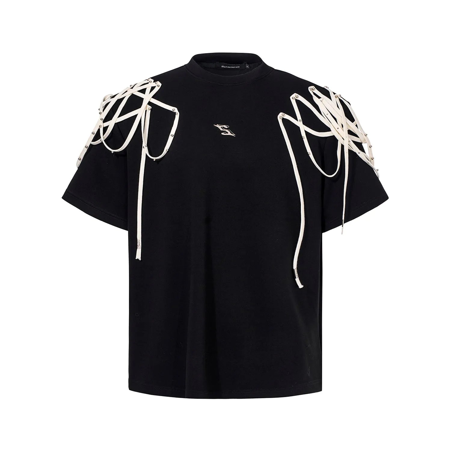 Black loose-fit T-shirt with padded shoulders, short sleeves and round neck collar on size chart