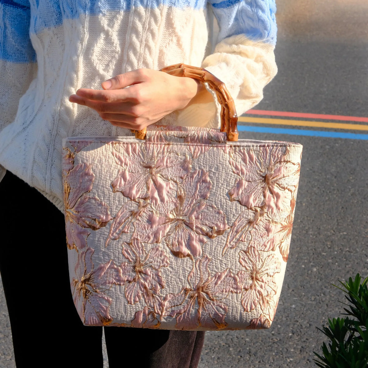 Light blue canvas shoulder bag with bronzing flower pattern and double adjustable straps