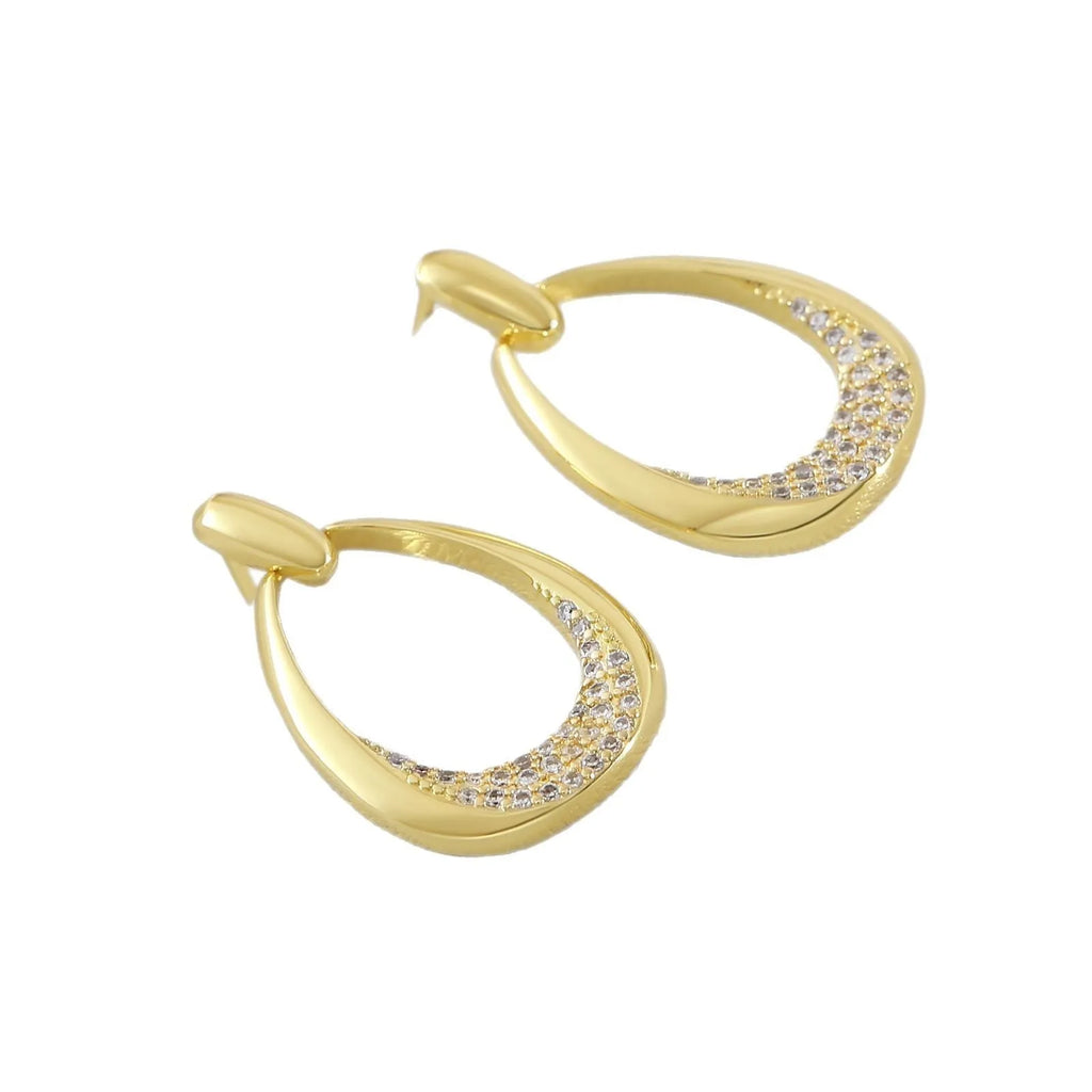 Women's yellow gold geometric earrings with 2.6*1.7cm drop design and colour retention electroplating