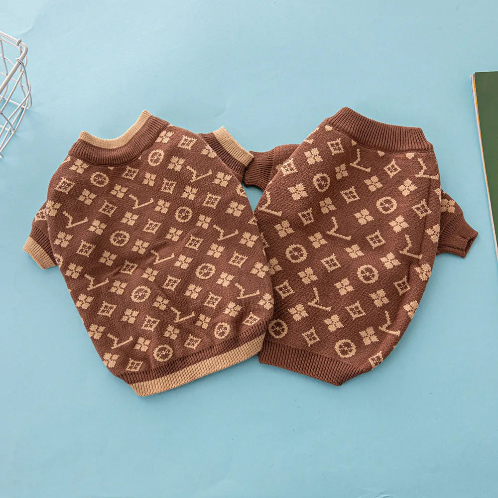 Wool dog sweater in monochrome or two-tone colours, sizes XS to XXL, for autumn and winter warmth
