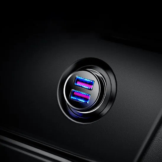 USB car charger with aluminium housing in black showing 4.8A output and PPS/QC logos